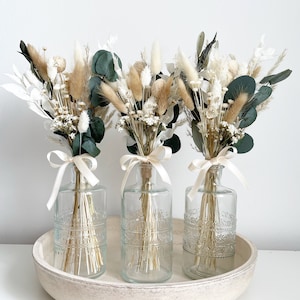 Trockenblumen Sträußchen in Glas Vase Creme ITischdeko für Hochzeit I Wedding Dekoration IBohooI Hochzeitsdeko I Wohndeko -Blumenkranz.Liebe