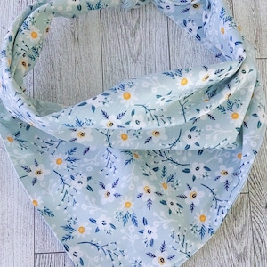 NEW! Floral Dog Bandana ~ Pet Bandana ~ Cat Bandana ~ Pet Scarf ~ Spring Flowers Bandana ~ Tie on Pet Bandana ~