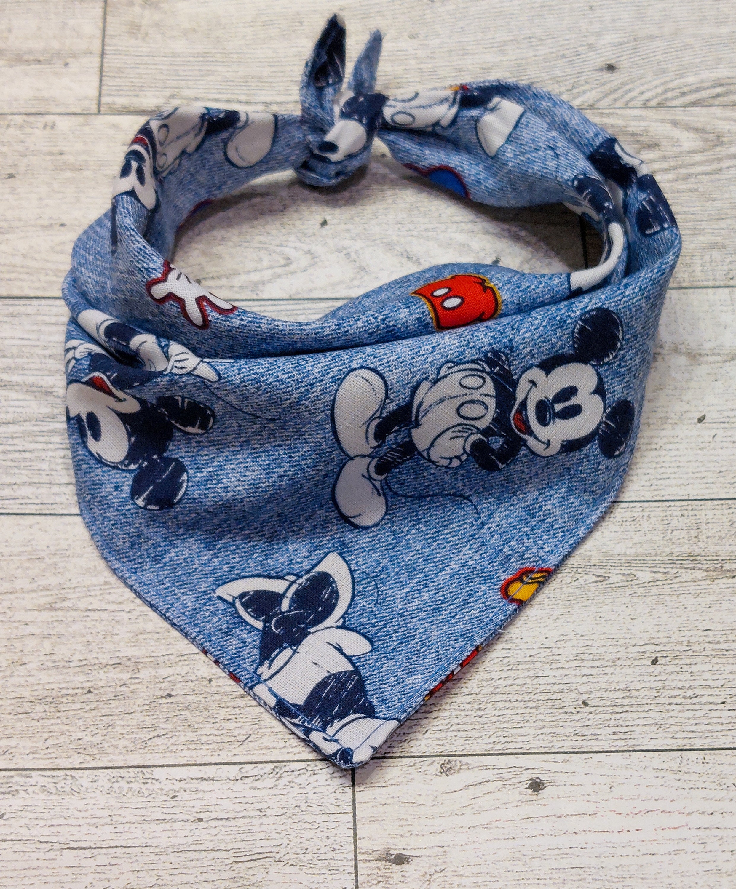 Levi's mickey cheap mouse bandana