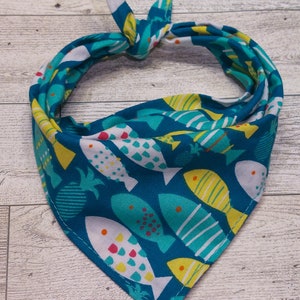 NEU! Tropisches Sommer Fisch Bandana - Hunde Bandana - Hunde Bandana - Strand Hunde Bandana - Katzen Bandana - Personalisiertes Bandana - Geschenk