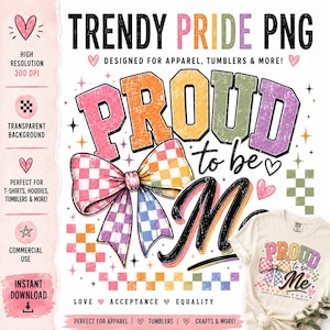 Puede incluir: Un diseño digital con el texto "TRENDY PRIDE PNG" y "PROUD to be Me" en fuentes coloridas y desgastadas. Se incluye un gran lazo con un patrón de cuadros y corazones. El diseño es para ropa, vasos y manualidades.