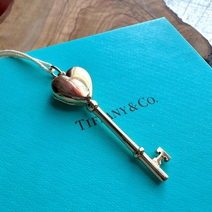 Tiffany's locket - Etsy 日本