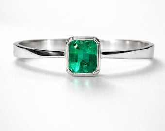Colombian Emerald Ring 0.6 Carats | AAA Genuine Emerald | Size 6.5 | 18K Solid white Gold