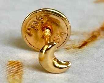 Orecchino a lobo a forma di luna in oro massiccio 18 carati / Orecchino singolo minimalista con chiusura a vite / Pezzi spaiati e impilabili / Pezzo unico / Simbolo di trasformazione.