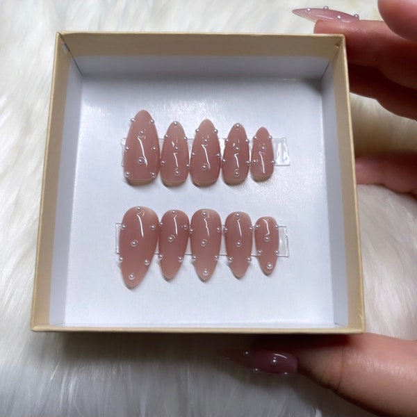 Almond Nails - Etsy