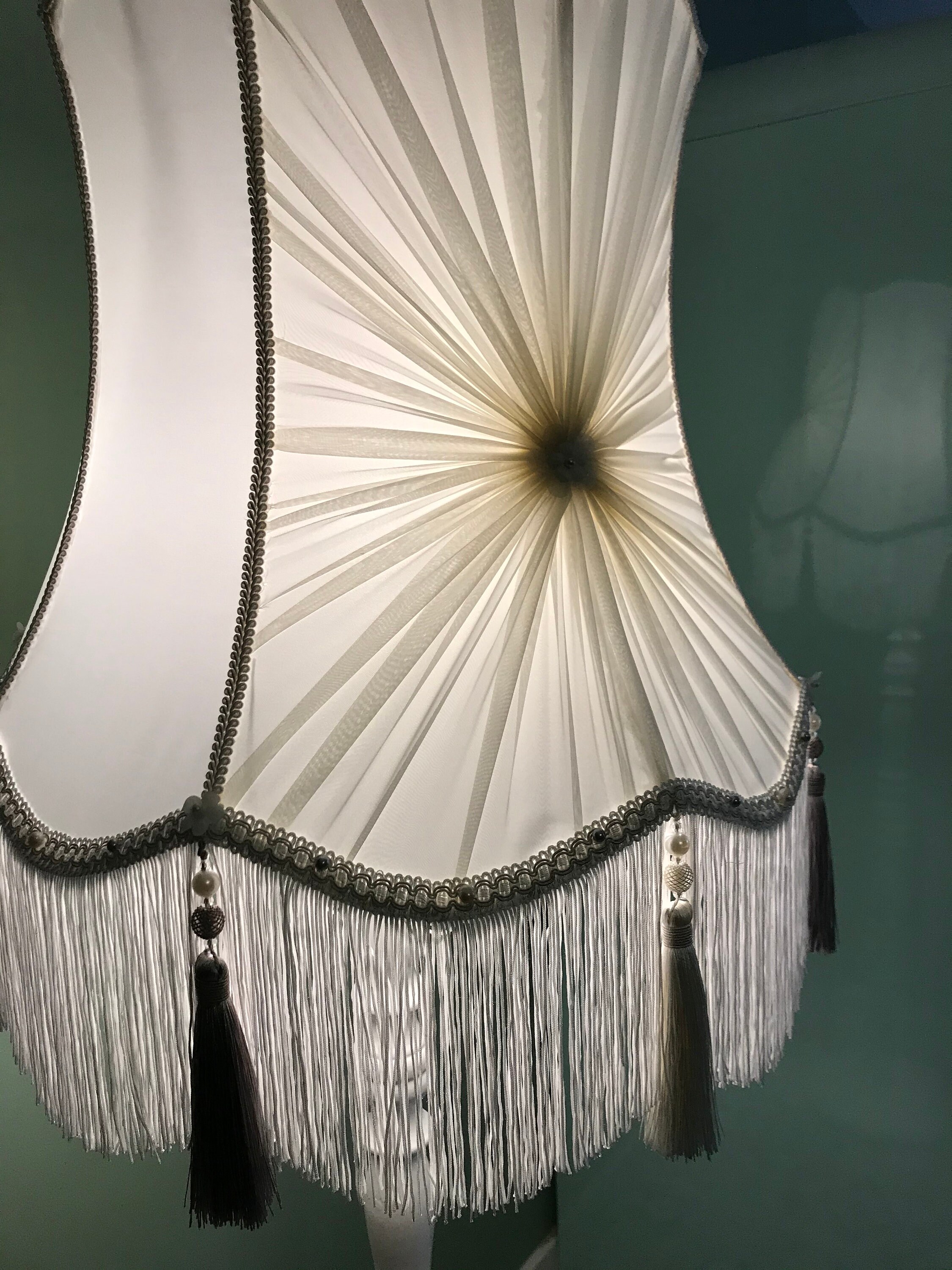 Lampe Style Victorien Blanche sur Pied