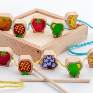 Personalized toddler gift, wooden toy,sensory toy, fine motor skills toy,lacing toy, nontoxic, montessori toy, toddler gift, educational toy