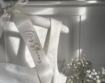 Wedding hanger, Satin  hanger, custom wedding bow, gifts for brides, keepsake wedding, bridesmaid proposal box