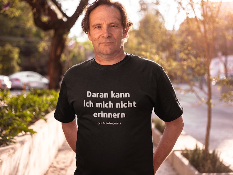 Ich Scholze JetztT-Shirt mit SpruchSprüchelustiges Geschenk Politik Geschenkidee Frauen MännerShirt Bild 1