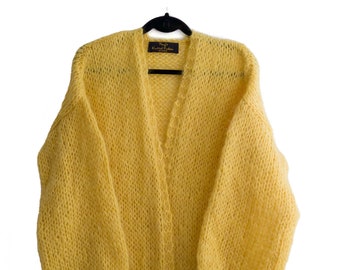 Handstickad väst i mohair