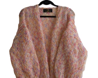 Handstickad väst i mohair