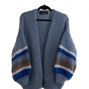 Handgestrickte mohair strickjacke
