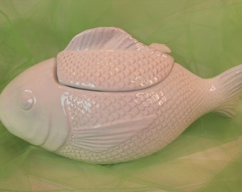 Sur La Table Fish Shape Soup Tureen with Ladle White Made in Portugal