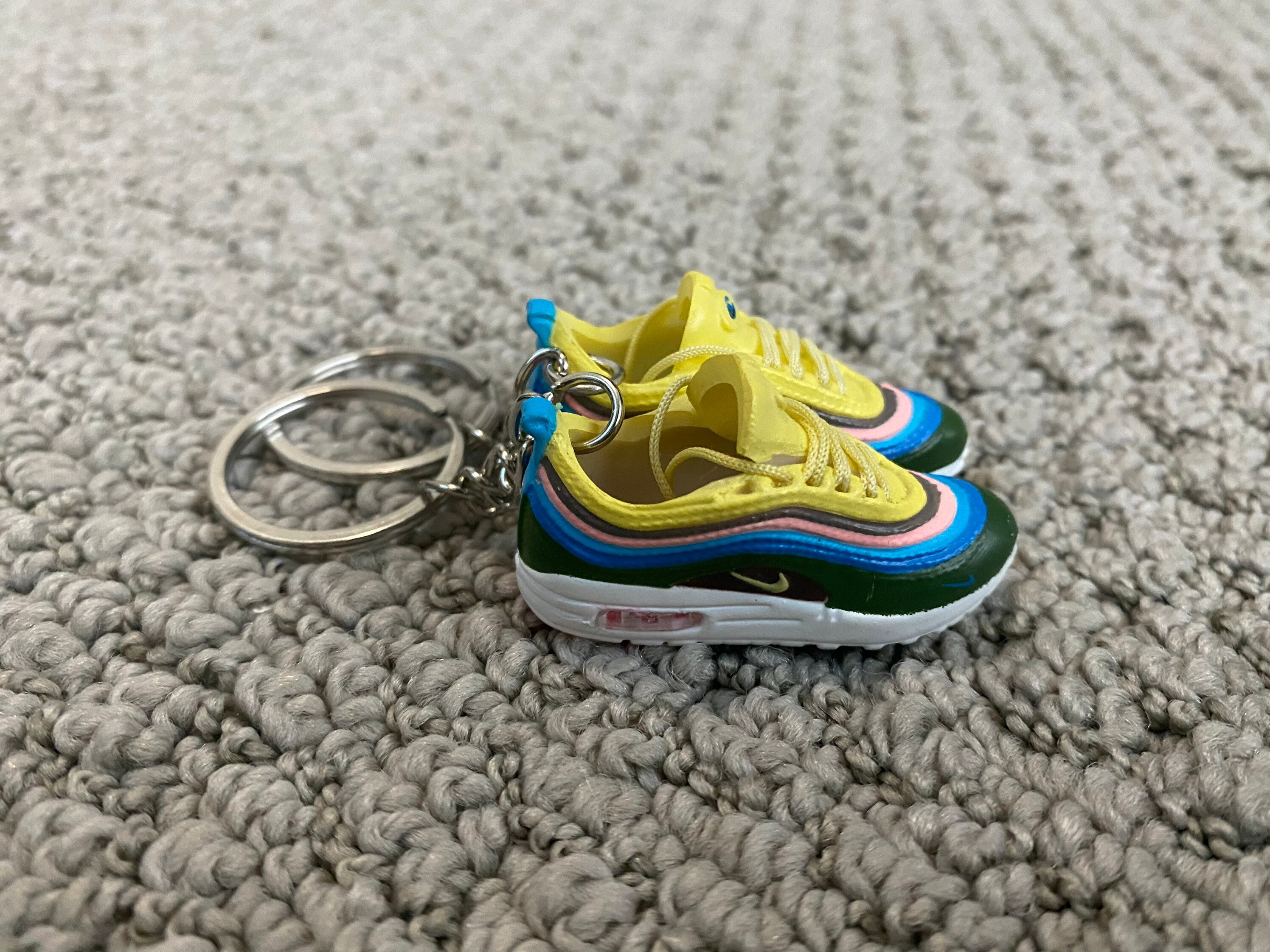 Delicate 3D mini sneaker key chain simulating interesting basketball shoe  key ring DIY finger skateboaa birthday present - AliExpress