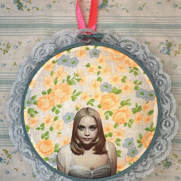 Buffalo ‘66 Christina Ricci Icon Movie Girl Handmade Embroidery Hoop Wall Decor