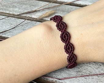 Colorful burgundy spiral macrame bracelet, Adjustable braided boho chic bracelets, Minimalist simple elegant jewelry, Personalized gift