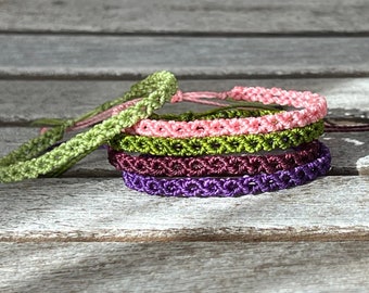 Macrame friendship bracelet - Waterproof thin adjustable everyday jewelry - Personalized boho gift - Colorful set bracelets