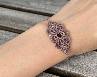 Flower lace macrame bracelet with red garnet - Elegant Boho chic jewelry - Personalized Gift for women