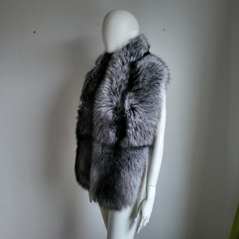 Silver fox fur stole/wrap/scarf image 3