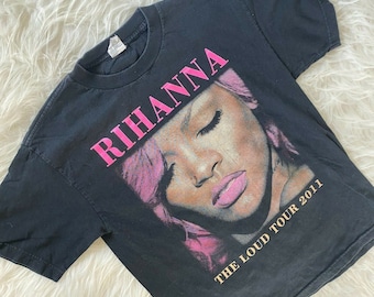 Camiseta gráfica de la gira Loud Tour 2011 de Rihanna, camiseta retro para fans.
