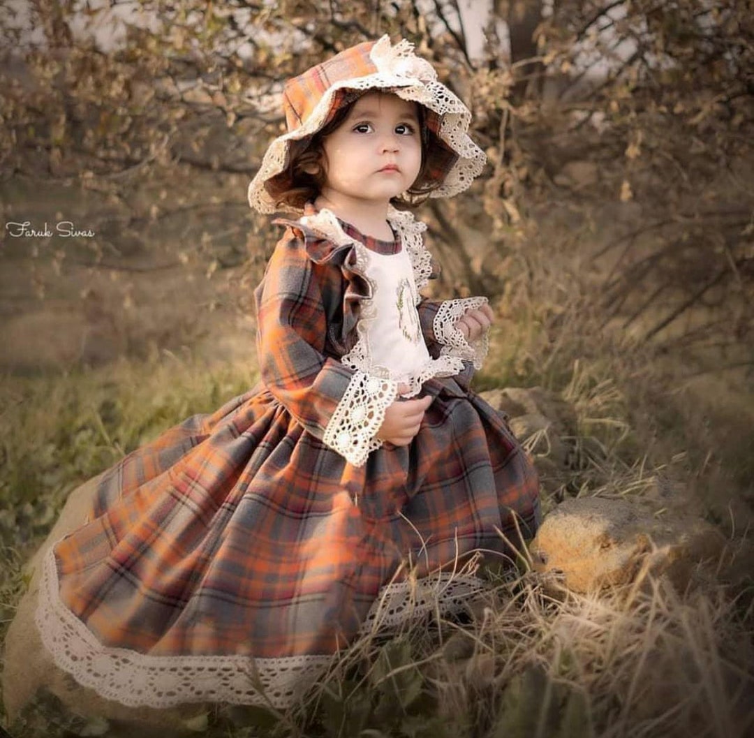 Baby valeria lace dress clearance