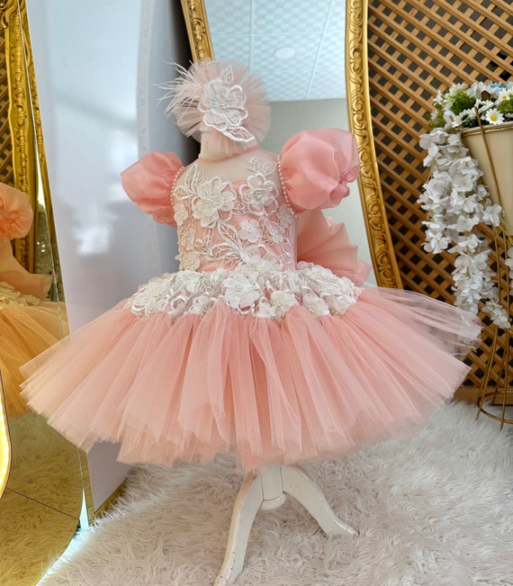 アンティーク雑貨 Vintage tutu dress with original rose . Vintage tutu dress with original rose .