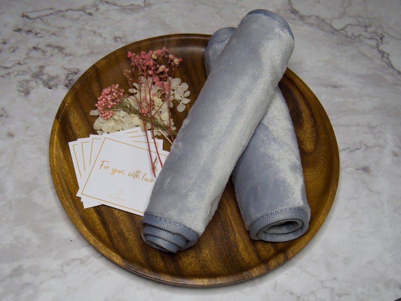 skincare gifts for women, face cloth, microfibre makeup eraser, makeup remover, nicely packaged