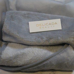 skincare gifts for women, face cloth, microfibre makeup eraser, makeup remover, nicely packaged