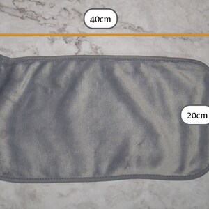 Size is 40cm by 20cm, with a hanging loop for easy drying