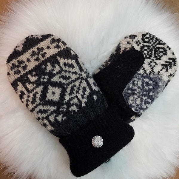 Repurposed sweater mittens/ upcycled mittens/ sweater mittens/ one of a kind mittens/ fleece lined/ wool/ Bernie mittens/ women's mittens