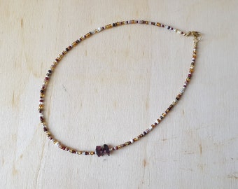 Red Seed Bead Necklace with Garnet Gemstones, Mixed Red and Gold Beaded Choker, Thin Summer Necklace, Gift for Sister, Mom, Girlfriend