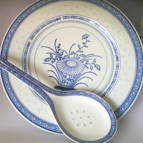 Translucent Rice Pattern Marked  Guangming Porcelain Wanyu Rice Grain 10" Plates and Oversized Won Ton Asian Spoon 9” Soup Spoon Long Handle