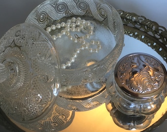 Vintage Avon Heart & Diamond Clear Glass Soap Dish With Soap