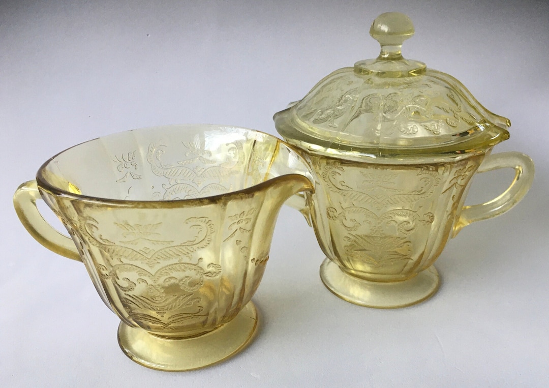 1930s Federal Glass Company Madrid Pattern Sugar Bowl and Creamer Set ...