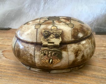 Indian Bone Inlaid Brass Compass Sunburst Oval Trinket Jewelry Pill Ring Keepsake Box Owl Latch Deep Purple Velvet Interior Lining