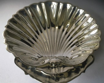 Silver Plate Elegant Clamshell Seashell Oyster Shell Little Mermaid Dish Trinket Dish Jewelry Dish Soap Holder