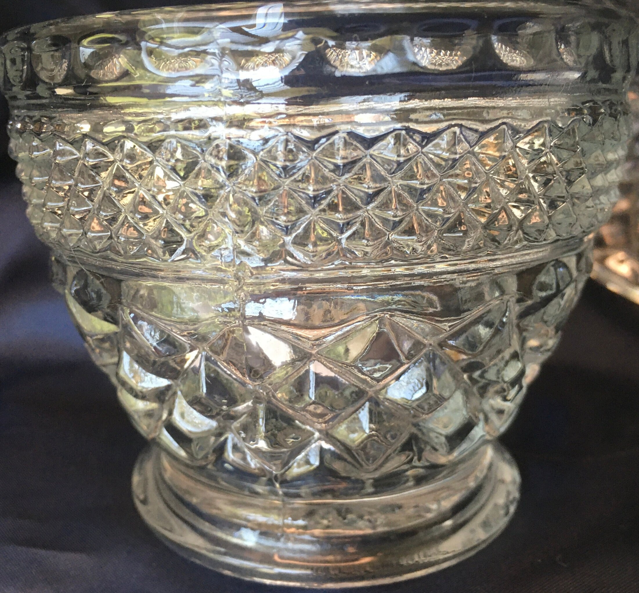 アンカーホッキングのウェックスフォード シュガーボウルとクリーマー