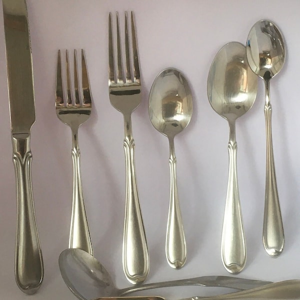 Wallace Indonesia 18/10 Summerset Frost Stainless Steel Flatware Silverware Set