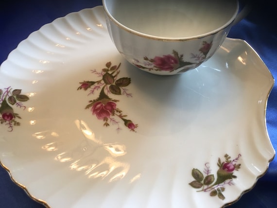 Vintage Japan Snack Plate and Tea Cup: Pink Moss Roses, Gold Trim