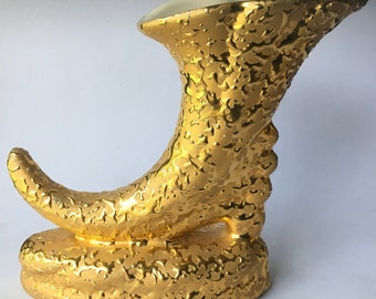 Vintage Beautiful Hand Decorated 22 K Gold USA Weeping Bright Gold