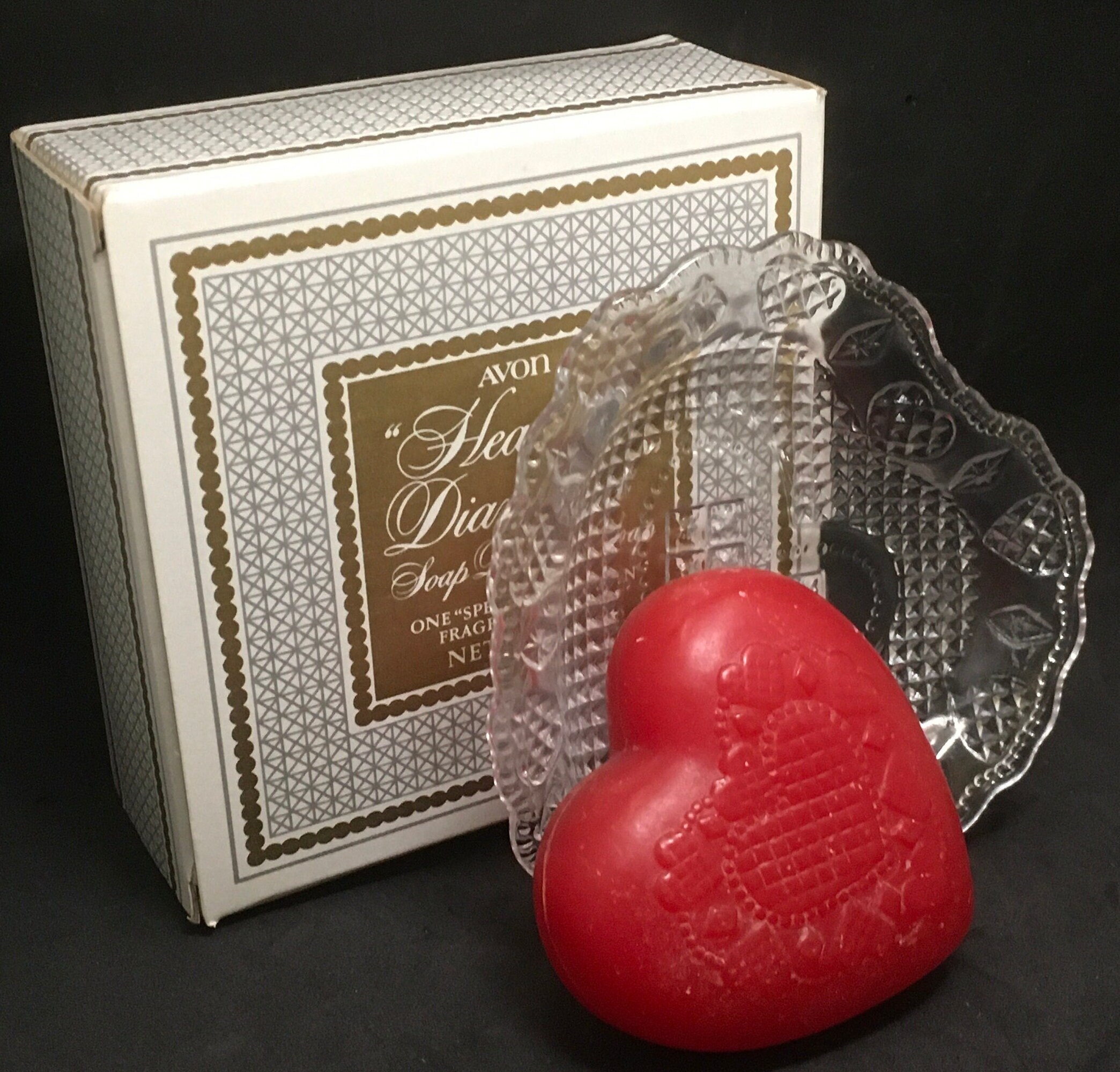 AVON エイヴォン　ハンドシェープディッシュ Vintage Avon Heart & Diamond Clear Glass Soap Dish With Soap