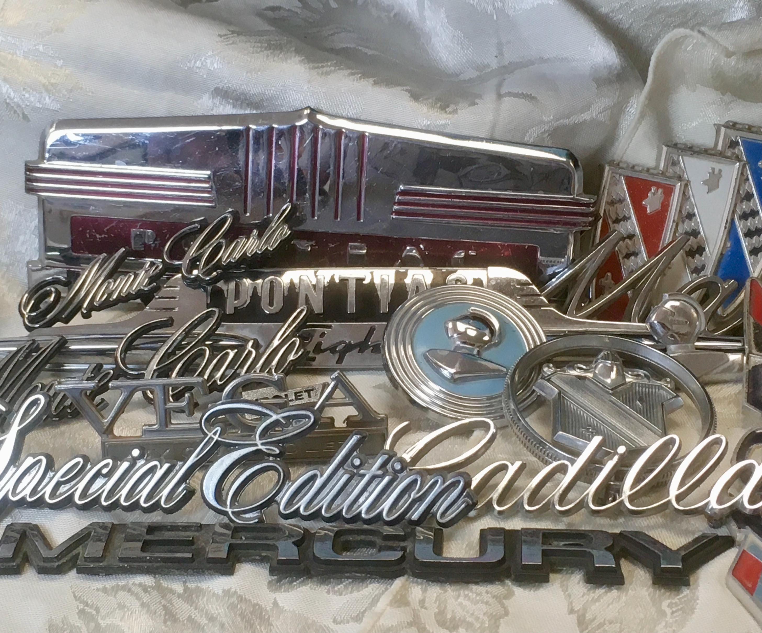 Cadillac emblem - Etsy 日本