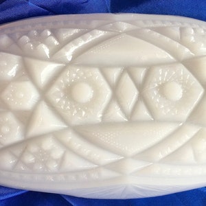 Interesting White Milk Glass Pressed Glass Oval Relish Serving Dish Butter Dish Nut Dish Trinket Dish Soap Holder Flowers Button Stars