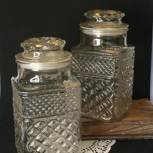 Anchor Hocking Wexford Textured Diamond Pattern Clear Glass Cannister Secure Fit Lid Rectangular Jar Utensil Holder Sugar Jar Noodle Jar