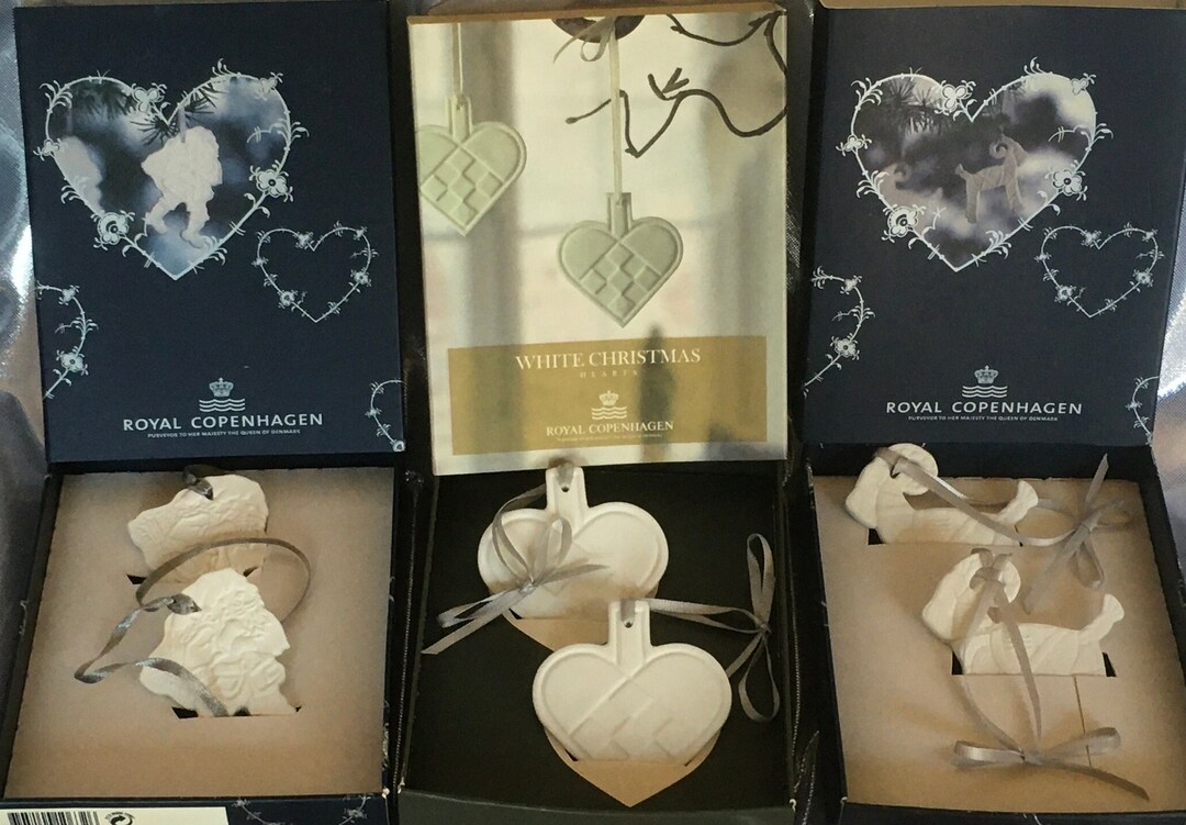 　COPENHAGEN　XMAS　DECORATION　HEART Choice Royal Copenhagen White Bisque Porcelain Christmas