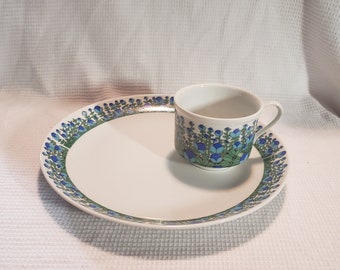Vintage 60’s flower tea cup & plate blue green flower motif In beautiful condition very nice colors.