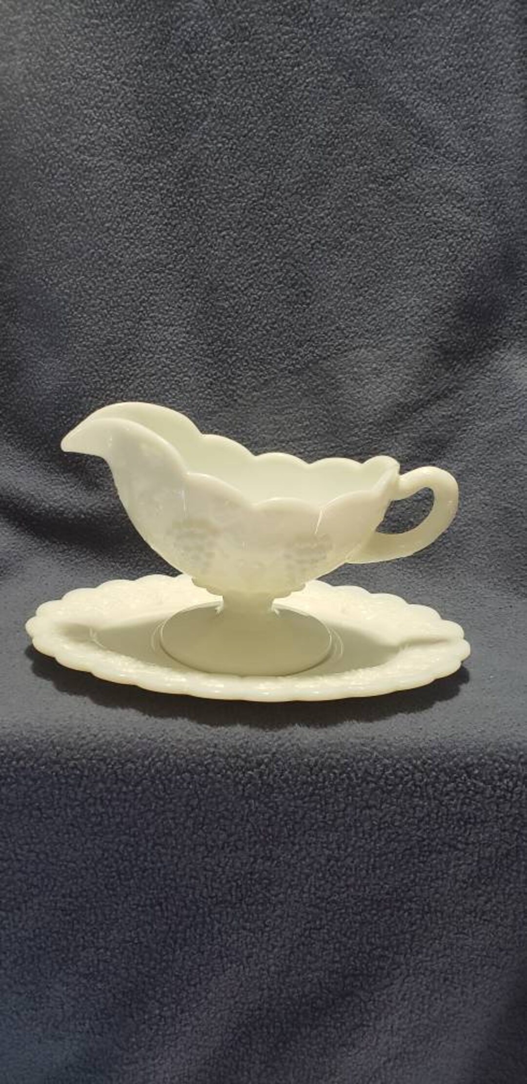 Westmoreland Paneled Grape Hand Made Milk Glass Gravy Boat With Sacuer No Chips or Cracks in