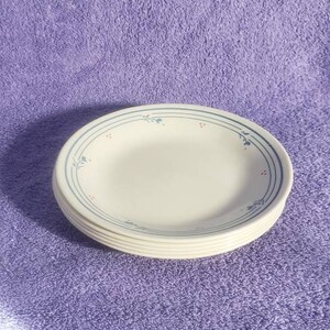 Corelle by corning country violets bread dessert plates set of 5.   6.75 inch wide very good condition