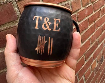 Traditionelles Geschenk zum Jubiläum 100% Kupferbecher Handgefertigt aus 100% Reinem Kupfer / Geburtstagsgeschenk / Firmenlogo / Wickelgeschenk / Massives Kupfer