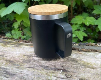 Survival Stuff Edelstahl-Kaffeetasse: Isoliert & robust für Outdoor-Abenteuer. Hält Kaffee, Tee länger heiß. Perfektes Geschenk